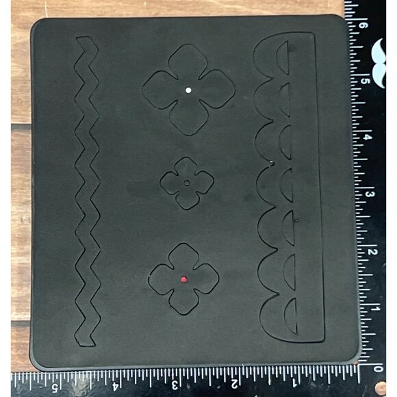 HTF LIGHTLY USED Sizzix 657721 Borders & Hydrangeas BY EILEEN HULL DIE CUT - Picture 3 of 3